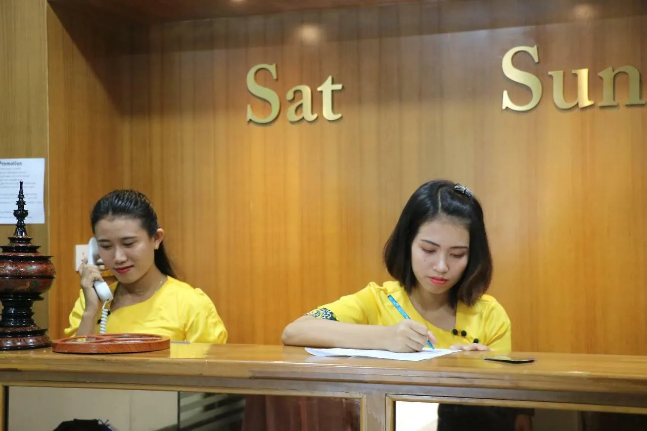 Sat Sun Hotel 仰光